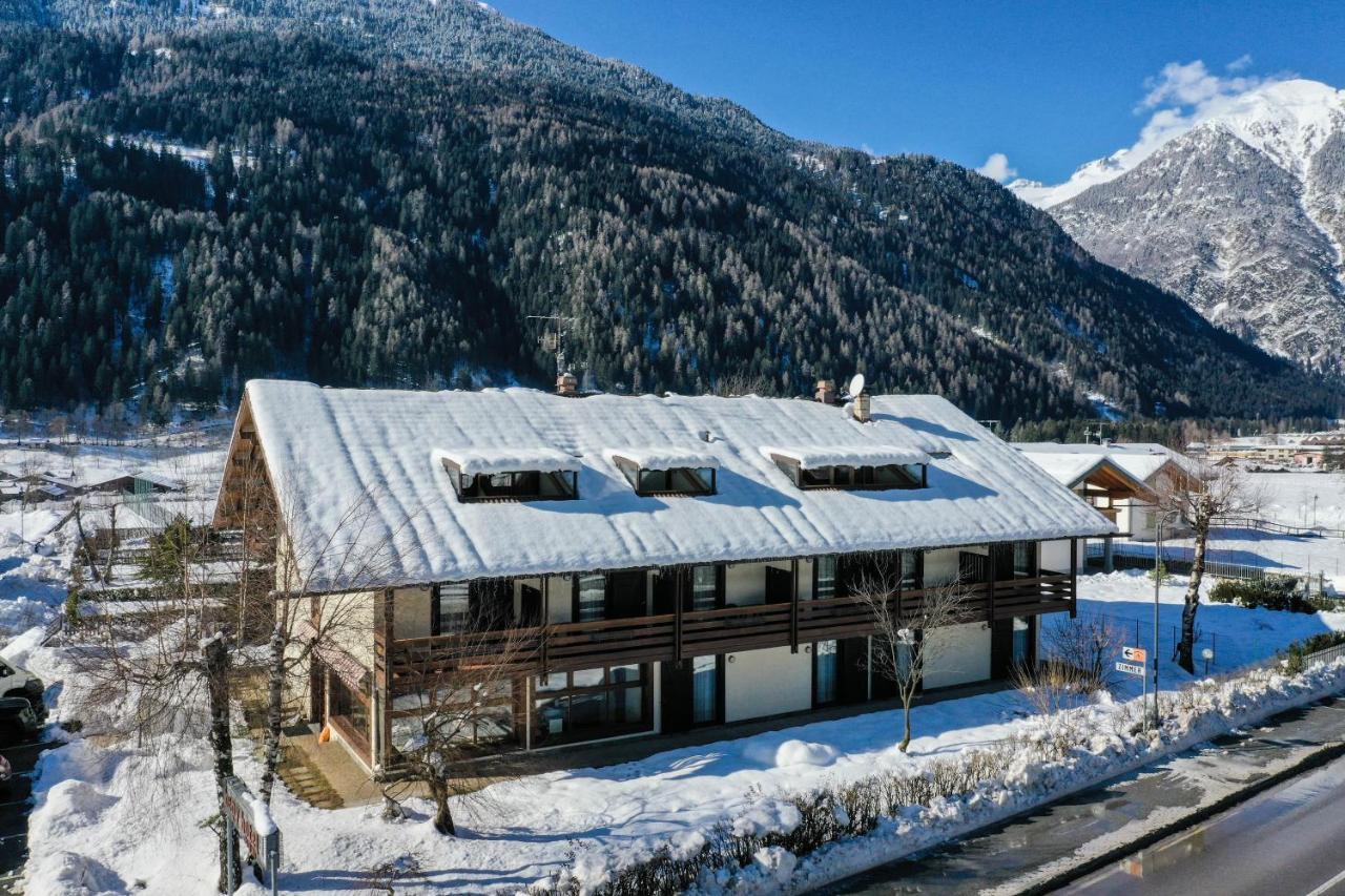 Bepy Hotel Garni Giustino Exterior foto